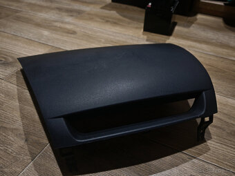 Zbytky věci z Mazdy RX8 - 3