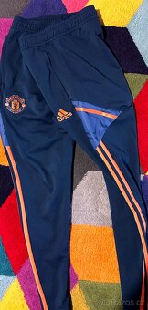 ADIDAS -MANCHESTER SPORTOVNÍ-FOTBAL  PÁNSKÉ PROFI TEPLÁKY XL - 3