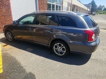 Toyota Avensis, 2,2 D4 combi, nafta, manuál - 3