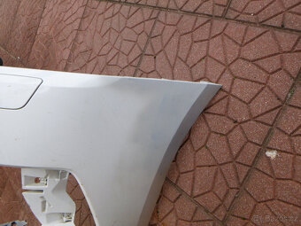 Audi A6 C8 - blatník 4K nárazník 4K0807437 - 3