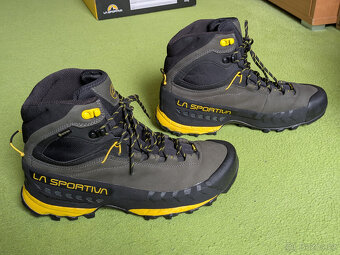 Pohorky La Sportiva TX5 GTX vel. 43,5 - 3