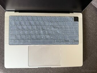 Prodám MacBook Pro M4 32GB / 1TB CZ distribuce - 3