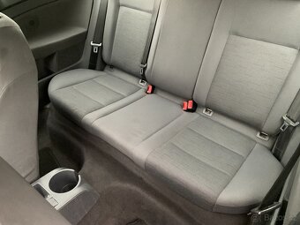 Volkswagen Golf V 2005 1.4 - 3