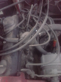 Audi 80 rok 87 1.6 55kw ,  díly z vozu - 3