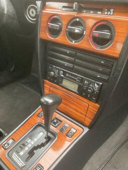 Mercedes-Benz - 3