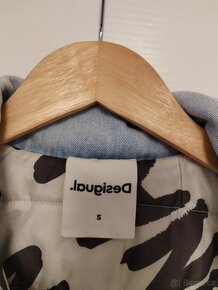 Zateplená džínová bunda Desigual - 3
