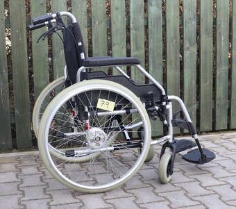 079-Mechanický invalidní vozík Meyra - 3