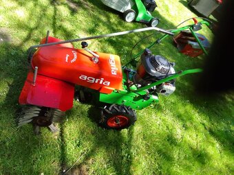 Prodám motor. zametací stroj - 3