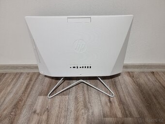 21,5" All-in-One počítač HP 205 G4 22 White - 3