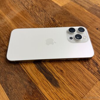 iPhone 15 Pro Max 256GB, pěkný stav, 12 měsíců záruka - 3