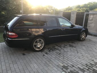 Prodám Mercedes E-320 4 matic elegance - 3