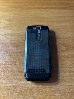 Nokia E66 - 3