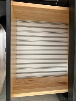 Noční stolek IKEA HEMNES - 3