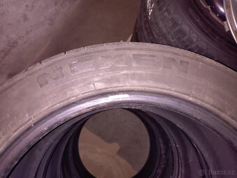 Pneu 235/50 R18 - 3
