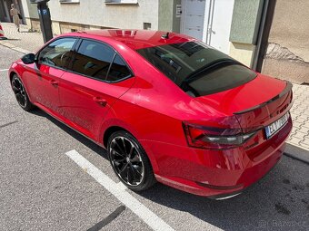Škoda Superb iV Sportline, plug-in hybrid,top stav - 3