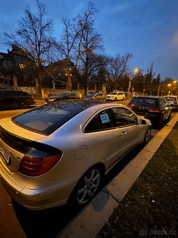 Mercedes-Benz C230 (CL203) - 3