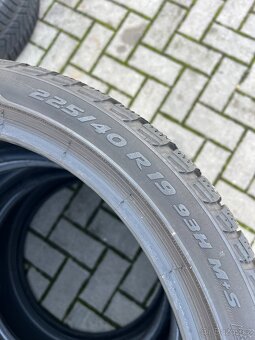 Zimní pneu 225/40 255/35 R19 - 3