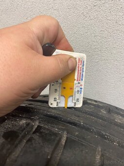 5x112 R17 8J ET43 Mercedes + 235/55 R17 letné - 3