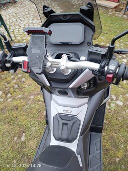 Voge SR1 125i ADV - 3