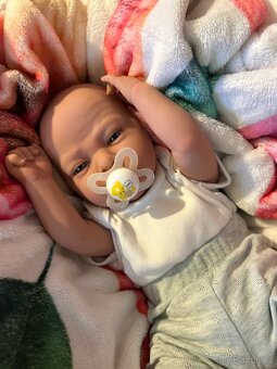 Realistická panenka,podobná reborn. - 3