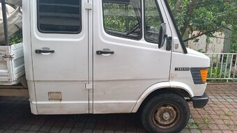 Mercedes Benz 310d - 3