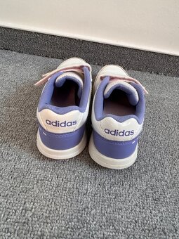 Dívčí tenisky Adidas, vel. 30 - 3
