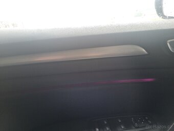 Renault megane IV grandtour - 3