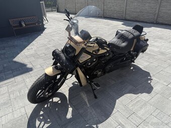 Harley Night Rod special - 3