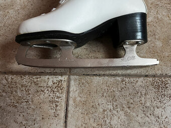 Brusle dětské dívčí vel. 32 - 3