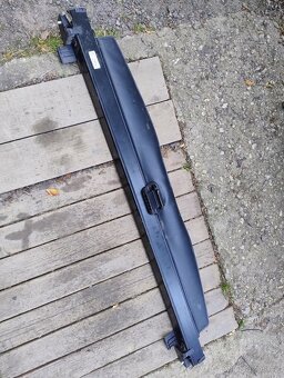 BMW X3 e83 zadní roleta - 3