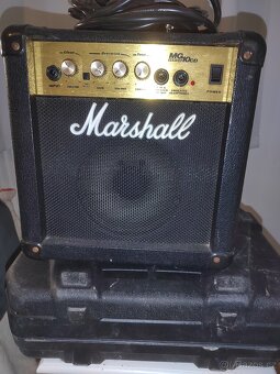 Prodám kytarové kombo Marshall s kabelem - 3