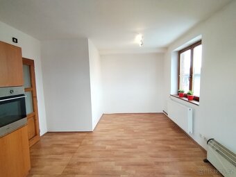 Pronájem bytu 2+kk / 40m, Hlučín, ul. P.Bezruče - 3