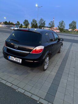 Opel Astra H 1.6 - 3