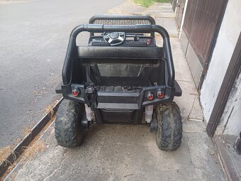 Mercedes Unimog se závadou elektroinstalace - 3