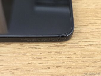 Motorola ThinkPhone 25 8GB/256GB Carbon Black - 3
