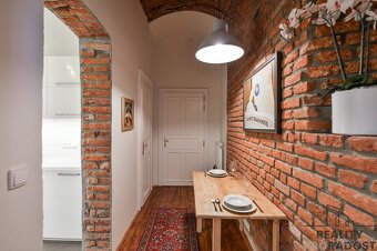 Pronájem bytu 1+1 33 m² Hálkova, Praha - Nové Město - 3