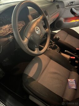 Prodám Volkswagen Golf 4 1,4 16v Special Edition hatchback - 3