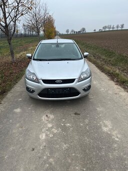 Ford Focus-Titanium 1.6i 74kw rok 2010, najeto 120tis - 3