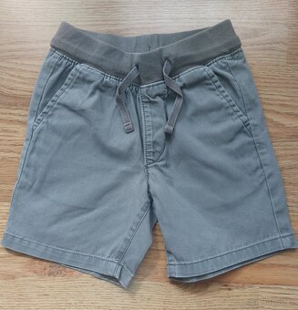 Dvoje dětské kraťasy zn. GAP vel. 104 - 3