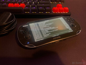 PS Vita/Playstation Vita PCH1004 (OLED) - 3