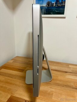 iMac 21.5" Core i3 3 GHz 8GB RAM 512GB SSD Sequioa - 3