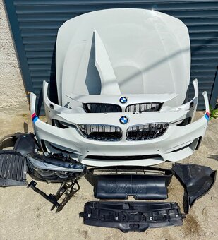 BMW M3 f80 M4 f82 LCI Světlo kapota naraznik blatnik - 3