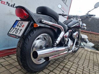 Suzuki VZ 800 Marauder - 3