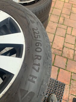 Alu R17 5x112 7.0J17H2 Et 54 Continental 225/60R17 - 3