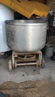 Hnětač Destila HSD 180 - 3