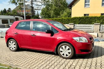 Toyota Auris 1.6 Valvematic, 2009, 172.000km, Manuál - 3
