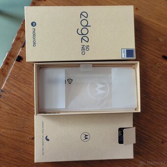 Motorola edge 50 neo 8/256 nový - 3