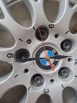 Bmw hodiny - 3