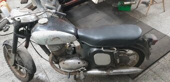 Jawa 250 - 3