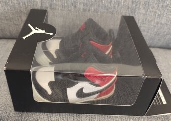 "Nové" mimi Nike Jordan 1 Crib bootie - 3